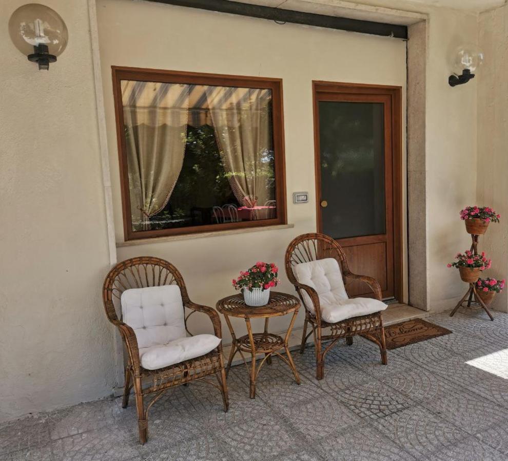 Al Centesimo Chilometro - Ristoro Del Pellegrino Vandrarhem Montefiascone Exteriör bild
